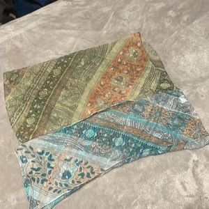NEW Sheer pattern spring scarf